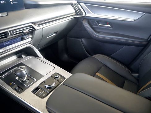 Certified 2024 MAZDA CX-90 3.3 Turbo w/ Premium Plus Pkg image 27