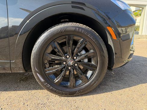 Used 2025 Buick Envista Sport Touring image 28