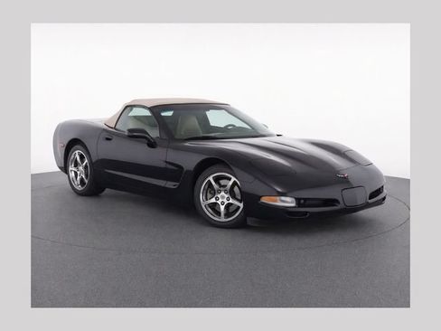 Used 2004 Chevrolet Corvette Convertible w/ Preferred Equipment Group RWD image 1