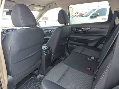 Used 2019 Nissan Rogue SV AWD/4WD image 31