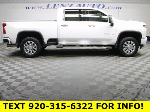 Used 2023 Chevrolet Silverado 2500 High Country w/ Z71 Off-Road Package image 2