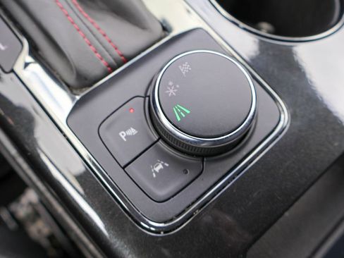 Used 2025 Chevrolet Blazer RS FWD image 16