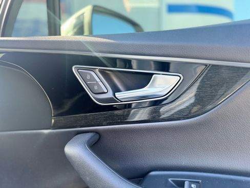 Used 2018 Audi Q7 3.0T Premium Plus w/ Premium Plus Package image 50