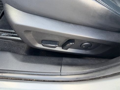 Used 2022 Mitsubishi Outlander SE image 13