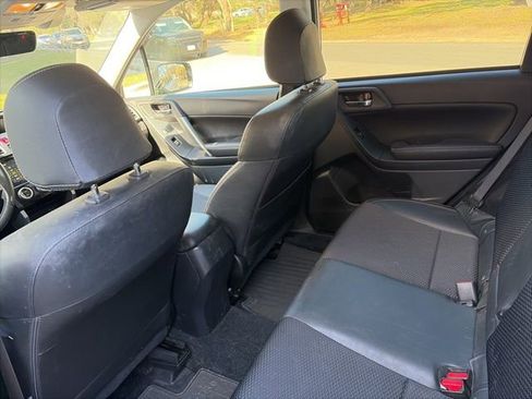 Used 2018 Subaru Forester 2.5i Premium w/ Kicker Audio Upgrade Package image 8