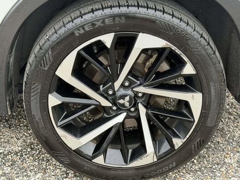 Used 2022 Mitsubishi Outlander SEL AWD/4WD image 12