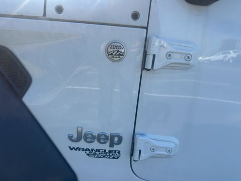 Used 2018 Jeep Wrangler Unlimited Sport S image 7