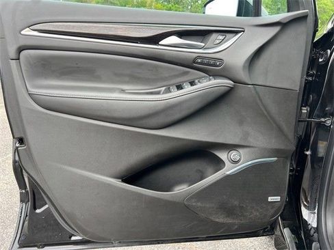 Used 2021 Buick Enclave Avenir w/ Avenir Technology Package image 19