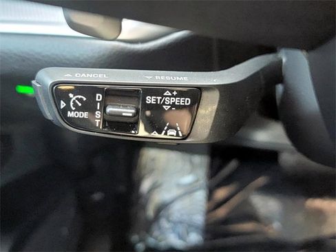 Used 2024 Porsche Cayenne image 21