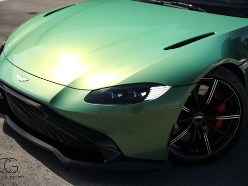 Used 2020 Aston Martin V8 Vantage Coupe image 5