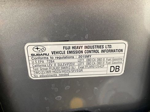 Used 2015 Subaru Forester 2.5i Premium w/ All-Weather Package AWD/4WD image 39