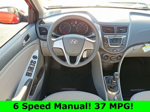 Used 2017 Hyundai Accent SE image 12