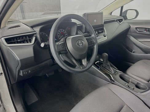 Used 2023 Toyota Corolla LE FWD image 9