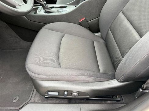 Used 2024 Chevrolet Malibu LT image 18