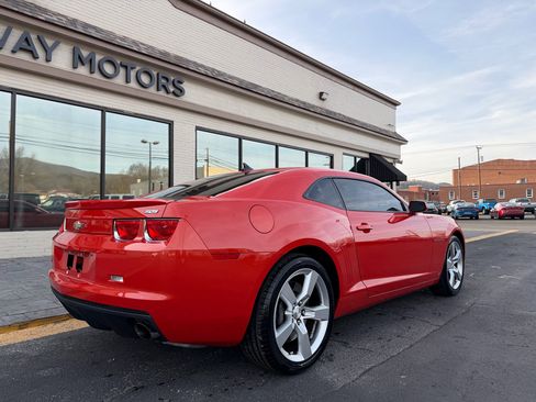 Used 2010 Chevrolet Camaro SS w/ RS Package image 3