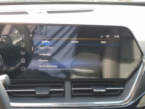 New 2026 Chevrolet Trax RS w/ Sunroof Package image 23