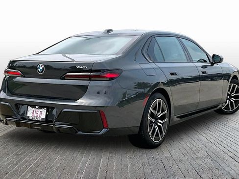 Used 2024 BMW 740i xDrive w/ Executive Package AWD/4WD image 9