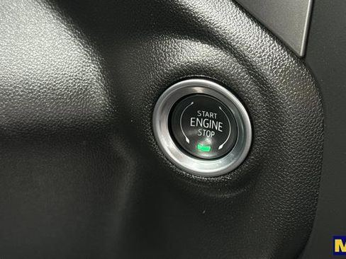 Certified 2025 Chevrolet Silverado 1500 Custom image 24