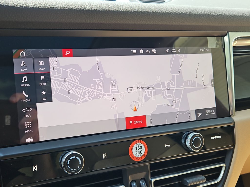Certified 2026 Porsche Macan AWD/4WD image 18