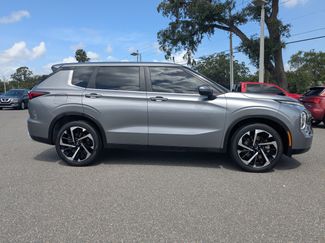 Used 2022 Mitsubishi Outlander SE FWD video 3