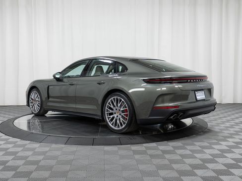 New 2026 Porsche Panamera 4S AWD/4WD image 3