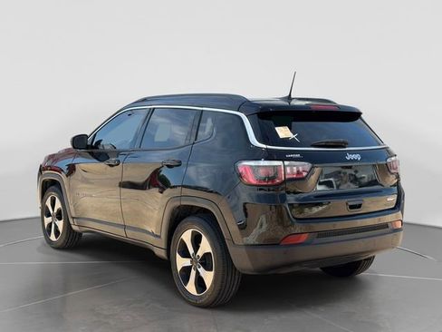 Used 2017 Jeep Compass Latitude w/ Popular Equipment Group FWD image 6