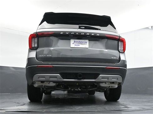 New 2026 Ford Explorer Active w/ Active Comfort Package image 33