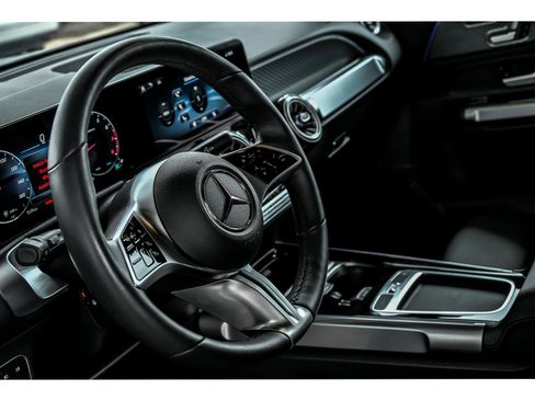 Certified 2025 Mercedes-Benz GLB 250 GLB 250 4MATIC image 14