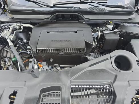 Used 2025 Honda Pilot EX-L image 29