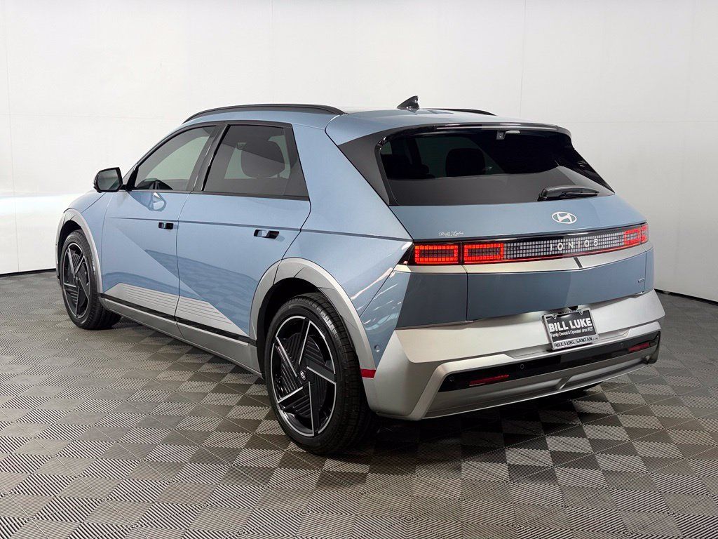 Used 2025 Hyundai Ioniq 5 Limited AWD/4WD image 9
