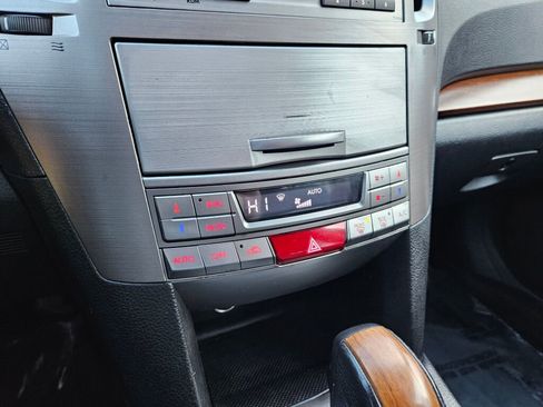 Used 2013 Subaru Outback 2.5i Limited image 23