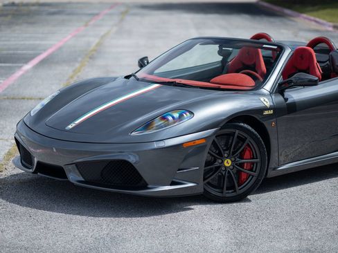 Used 2009 Ferrari F430 Scuderia RWD image 3