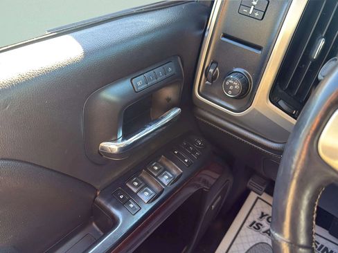 Used 2018 GMC Sierra 1500 SLT w/ Enhanced Driver Alert Package image 27