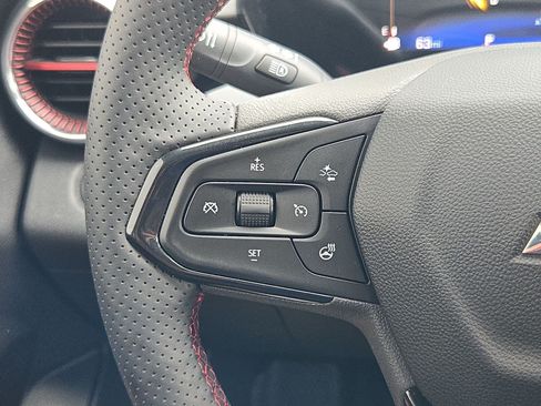Used 2026 Chevrolet Trax RS w/ Sunroof Package FWD image 19