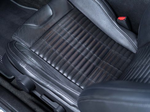 Used 2012 Ford Mustang Shelby GT500 w/ SVT Performance Pkg RWD image 44