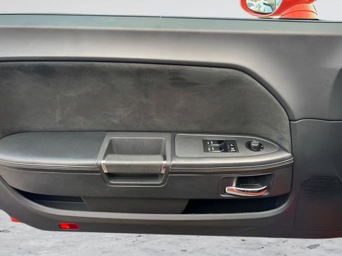 Used 2008 Dodge Challenger SRT8 image 38