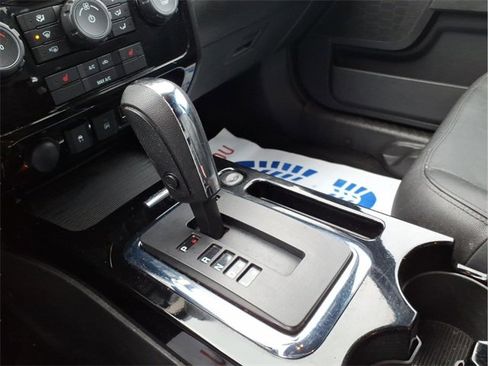 Used 2010 Ford Escape Limited image 18