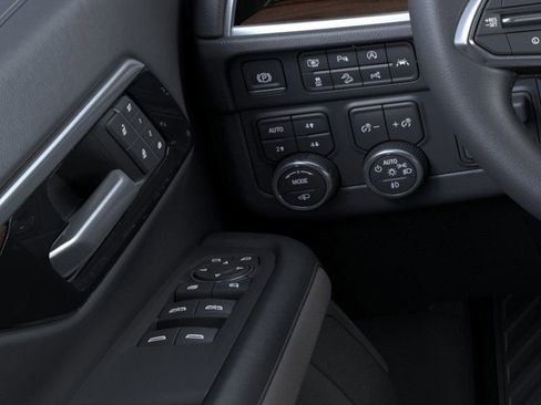 New 2025 Chevrolet Suburban High Country image 22