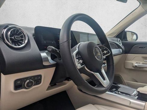 Certified 2022 Mercedes-Benz GLB 250 image 9