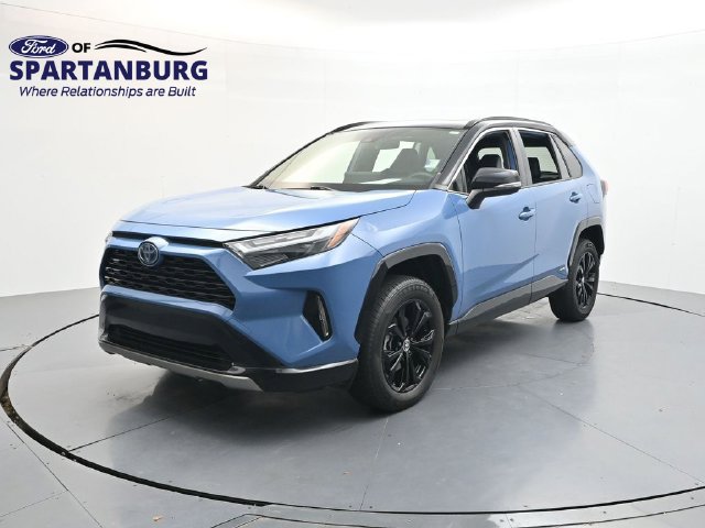 Used 2023 Toyota RAV4 XSE AWD/4WD image 3