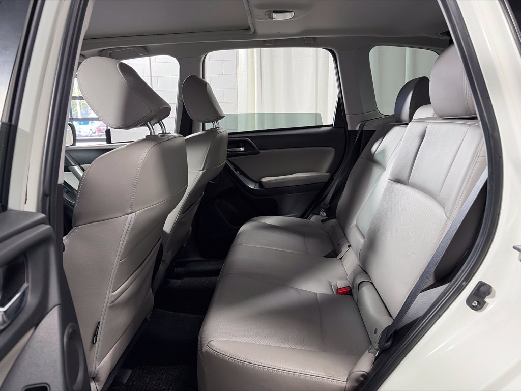 Used 2014 Subaru Forester 2.5i Touring AWD/4WD image 25