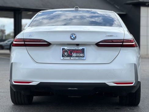 Used 2024 BMW i5 eDrive40i w/ Convenience Package image 6