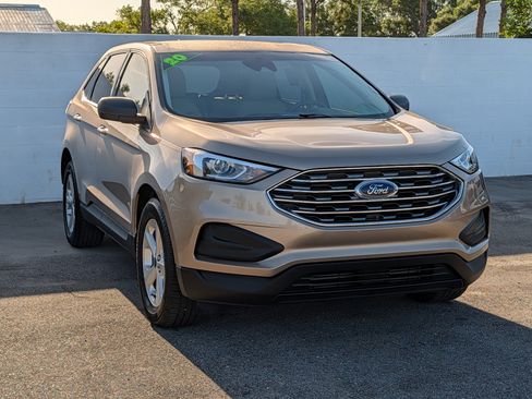 Certified 2020 Ford Edge SE image 1