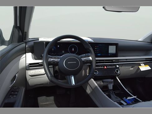 Used 2025 Hyundai Tucson SEL FWD image 13