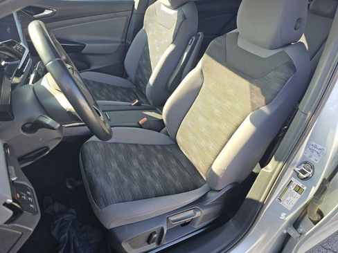 Used 2021 Volkswagen ID.4 Pro image 13