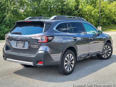 Used 2025 Subaru Outback Touring XT AWD/4WD image 7