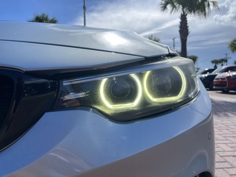 Used 2018 BMW M4 Coupe RWD image 6