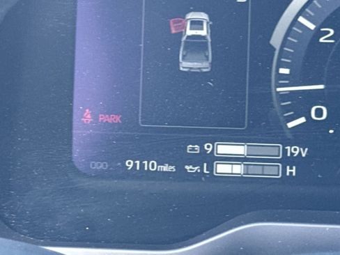 Used 2024 Toyota Tundra Limited image 31