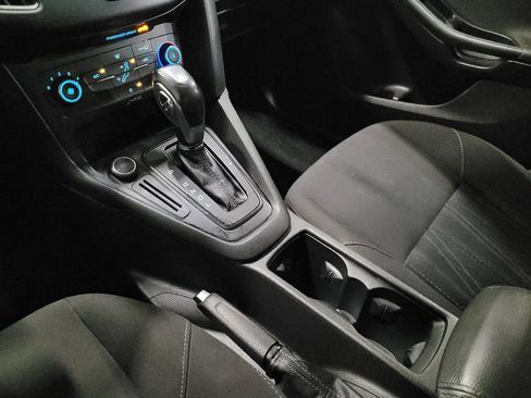 Used 2016 Ford Focus SE FWD image 26