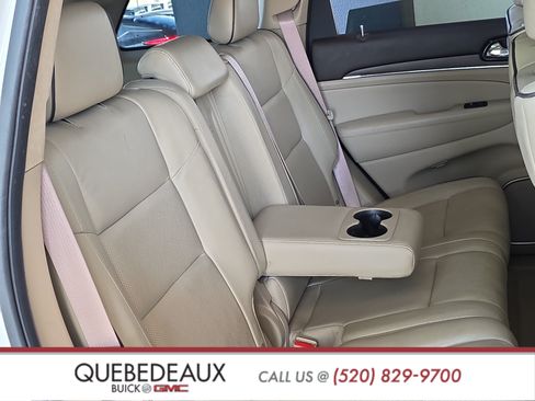 Used 2020 Jeep Grand Cherokee Overland AWD/4WD image 27